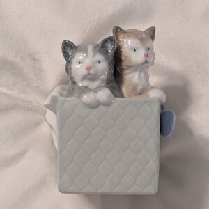 Lladro Kitten Figurine